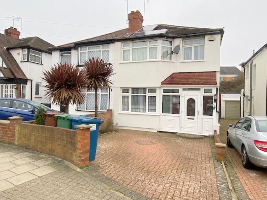 Twyford Road, Harrow, Middlesex, HA2 3 bed semidetached house £2,450