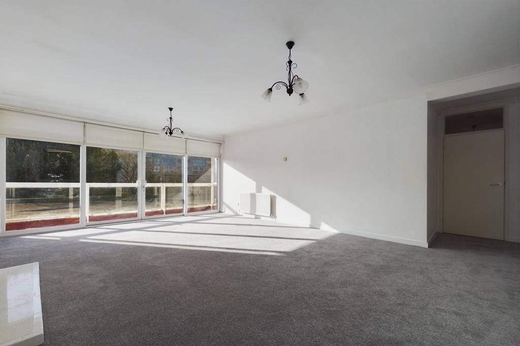 Cam01085 g0 pr0507 still009