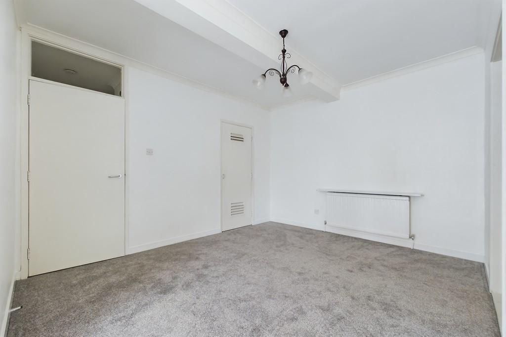 Cam01085 g0 pr0507 still010