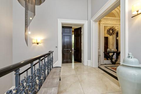 5 bedroom apartment to rent, Palace Gate, Kensington, W8