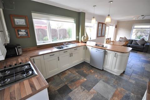 2 Grampian Way, Thorne, Doncaster, DN8 5YL