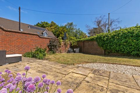 Gable End Park Road, Winchester, SO23 7BE