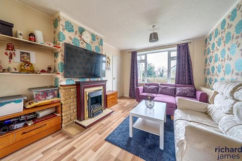 2 bedroom end of terrace house for sale - Oaksey Road, Penhill, Swindon, SN2