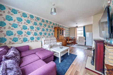 2 bedroom end of terrace house for sale - Oaksey Road, Penhill, Swindon, SN2