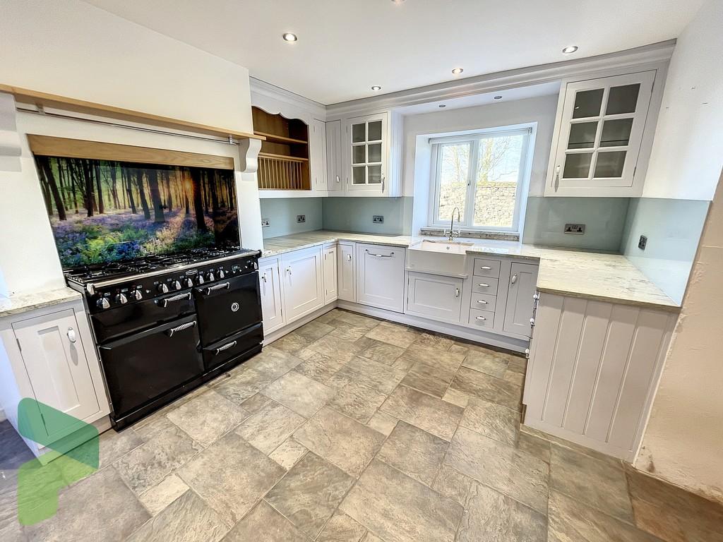 Fitted dining kitchen
