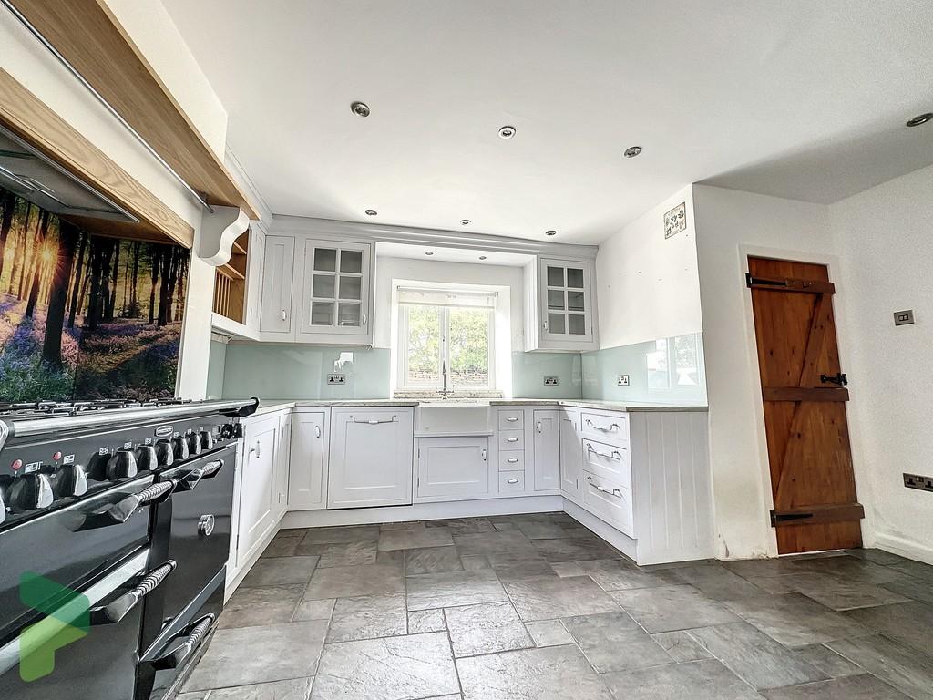Fitted dining kitchen