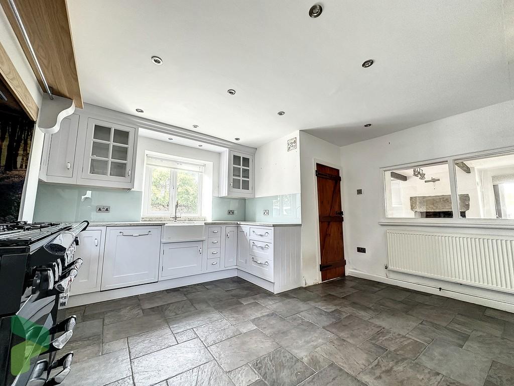 Fitted dining kitchen