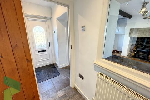 69 Blacksnape Road, Hoddlesden, Darwen, BB3 3PN