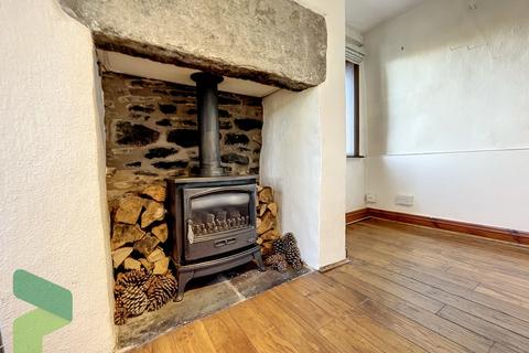 69 Blacksnape Road, Hoddlesden, Darwen, BB3 3PN