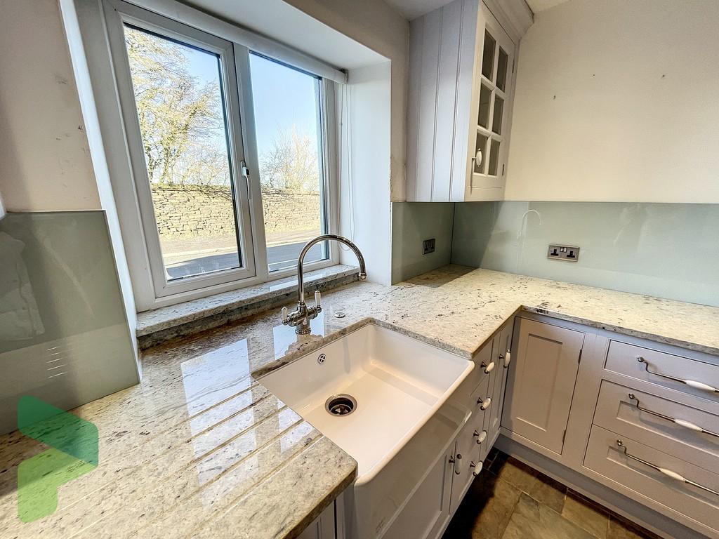 Fitted kitchen