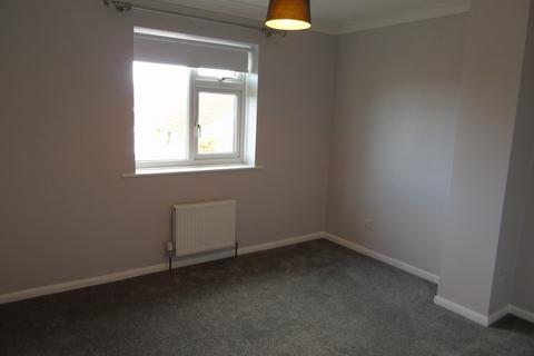 2 bedroom terraced house to rent, Burghley Road, South Wootton