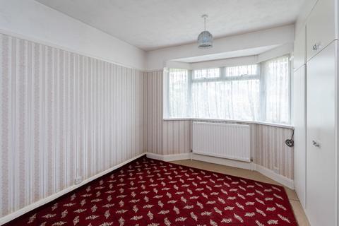10 Hillside Gardens, Brockham, Betchworth, RH3 7EW