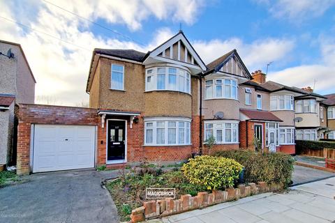 3 bedroom end of terrace house for sale, Exmouth Road, Ruislip