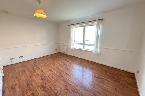 2 bedroom flat to rent, Moir Crescent, Musselburgh, EH21