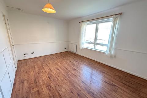 2 bedroom flat to rent, Moir Crescent, Musselburgh, EH21