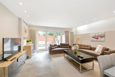 2 bedroom flat to rent, Lyndhurst Road, Hampstead, London