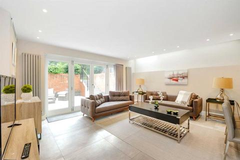 2 bedroom flat to rent, Lyndhurst Road, Hampstead, London