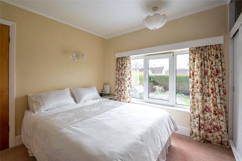 16 Garth End, Collingham, Wetherby, LS22 5BH