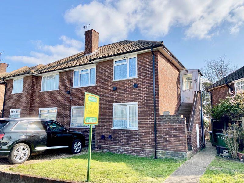 Woodside Lane, Bexley 2 bed flat £275,000