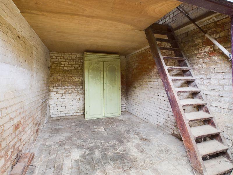 Outbuilding ground