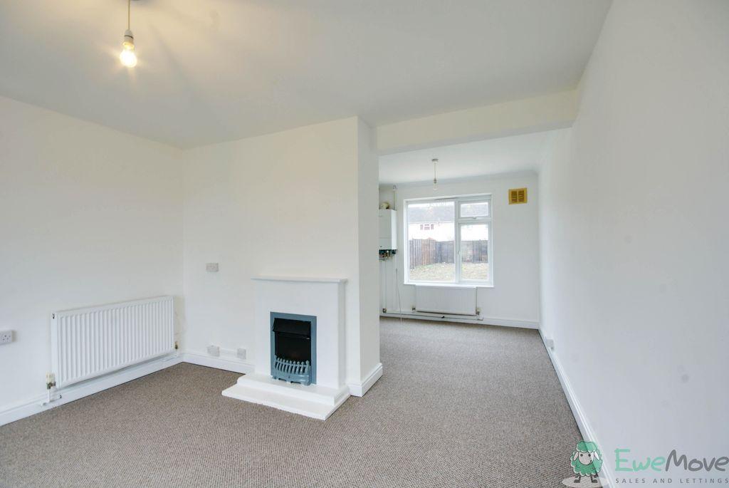 Sandyleaze, Gloucester GL2 0PU 3 bed terraced house £1,100 pcm (£254 pw)