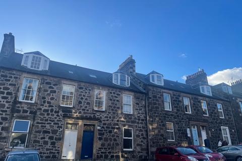 undefined, Queen Street, Stirling Town, Stirling, FK8