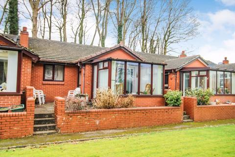 2 bedroom bungalow for sale - The Coppins, Westwood Road, Leek, ST13