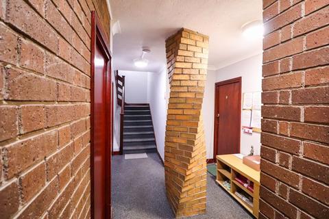 10d Lancaster Gardens, Southend-on-sea, SS1 2NT