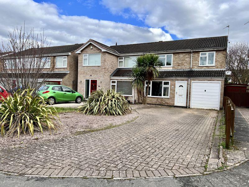 Shepherds Close, Shepshed 3 bed semidetached house £250,000