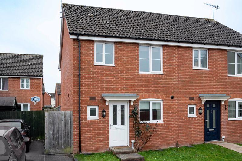 May Blossom, Saxon Gate, Hereford, HR2 6GU 3 bed semidetached house