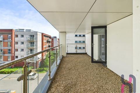 2 bedroom flat to rent, The Exchange, 8 Elmira Way, Salford Quays, Greater Manchester, M5