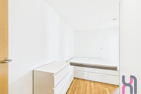 2 bedroom flat to rent, The Exchange, 8 Elmira Way, Salford Quays, Greater Manchester, M5