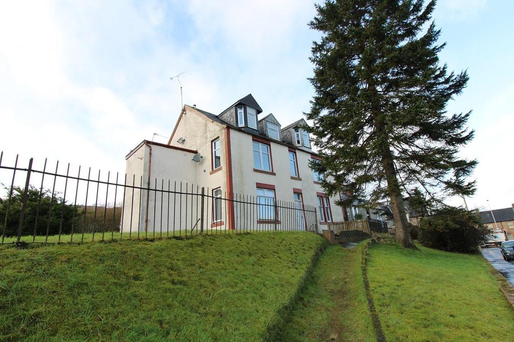 Station Road, Strathaven, ML10 2 bed flat £77,000