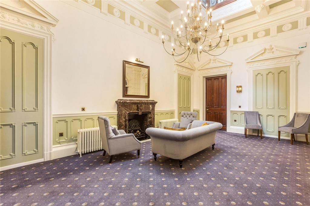 Communal Lounge