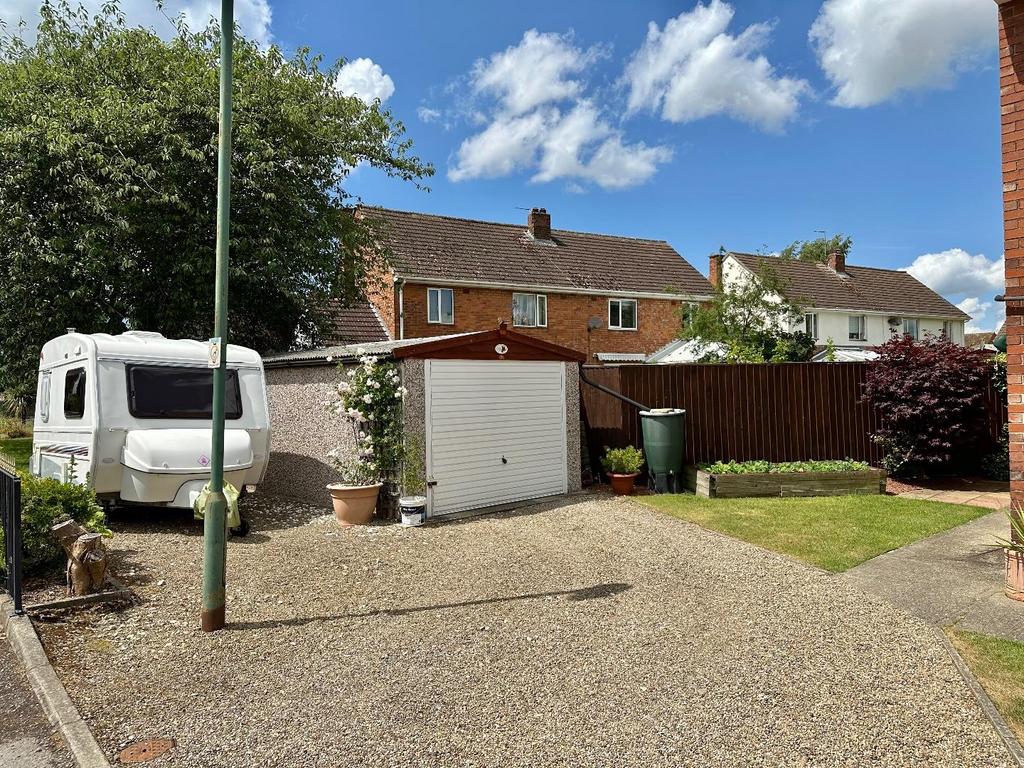 Garage &amp; Parking