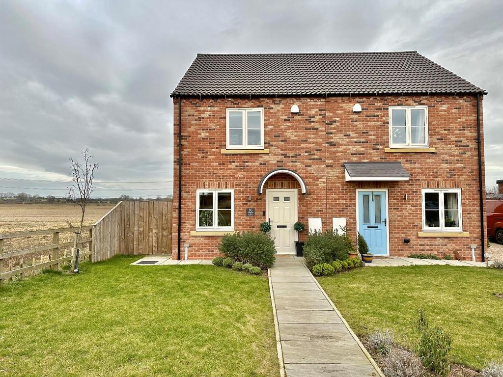 Maple Lane, Huby, York YO61 1JG 2 bed semidetached house £265,000