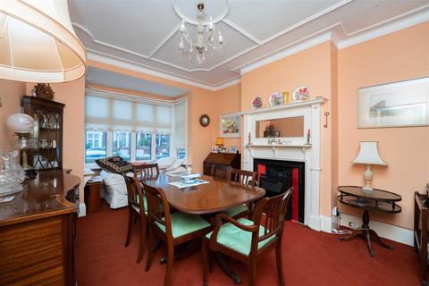 76 Leyborne Avenue, London, W13 9RA