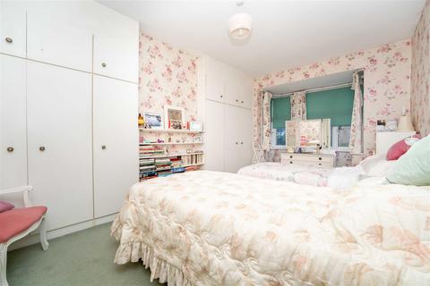 76 Leyborne Avenue, London, W13 9RA