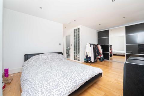 67 Elers Road, London, W13 9QB