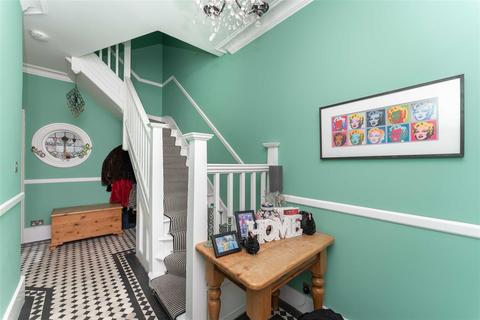 67 Elers Road, London, W13 9QB