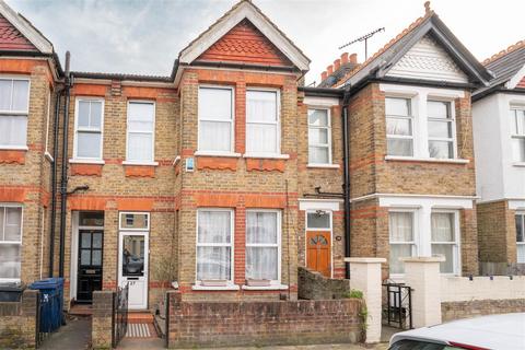 27 Balfour Road, London, W13 9TN