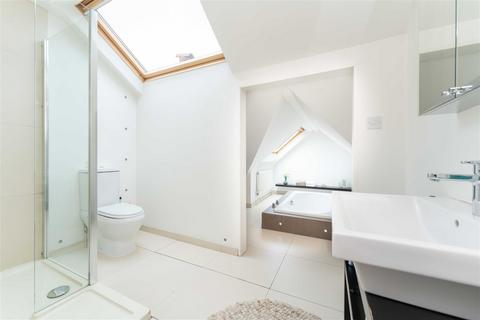 70 Elers Road, London, W13 9QD