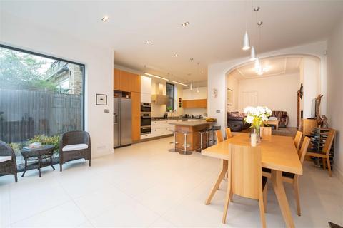 70 Elers Road, London, W13 9QD