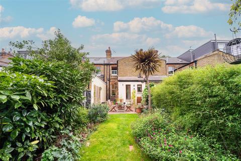 7 Carlyle Road, London, W5 4BL