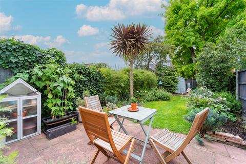 7 Carlyle Road, London, W5 4BL