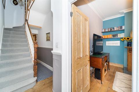 7 Carlyle Road, London, W5 4BL