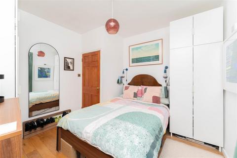 Flat 1, 24 Green Lane, London, W7 2PB