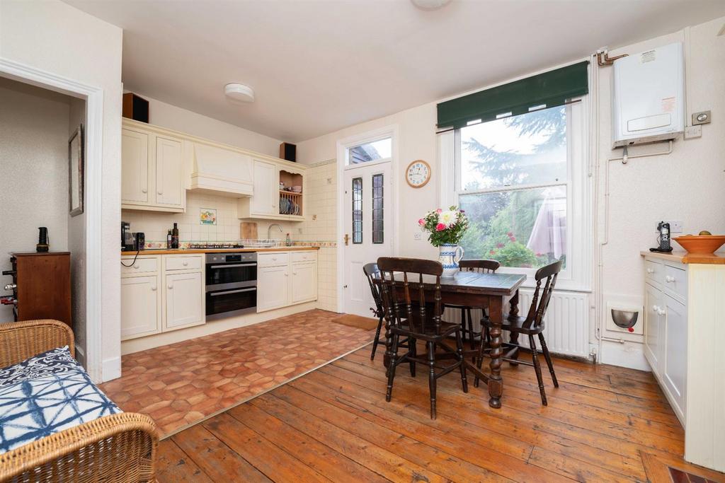 Half Acre Road, Hanwell 3 bed terraced house £785,000