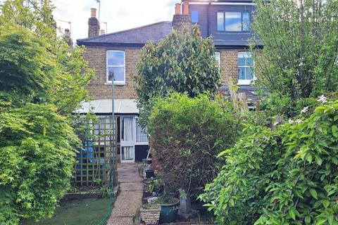 93 Grosvenor Road, London, W7 1HR
