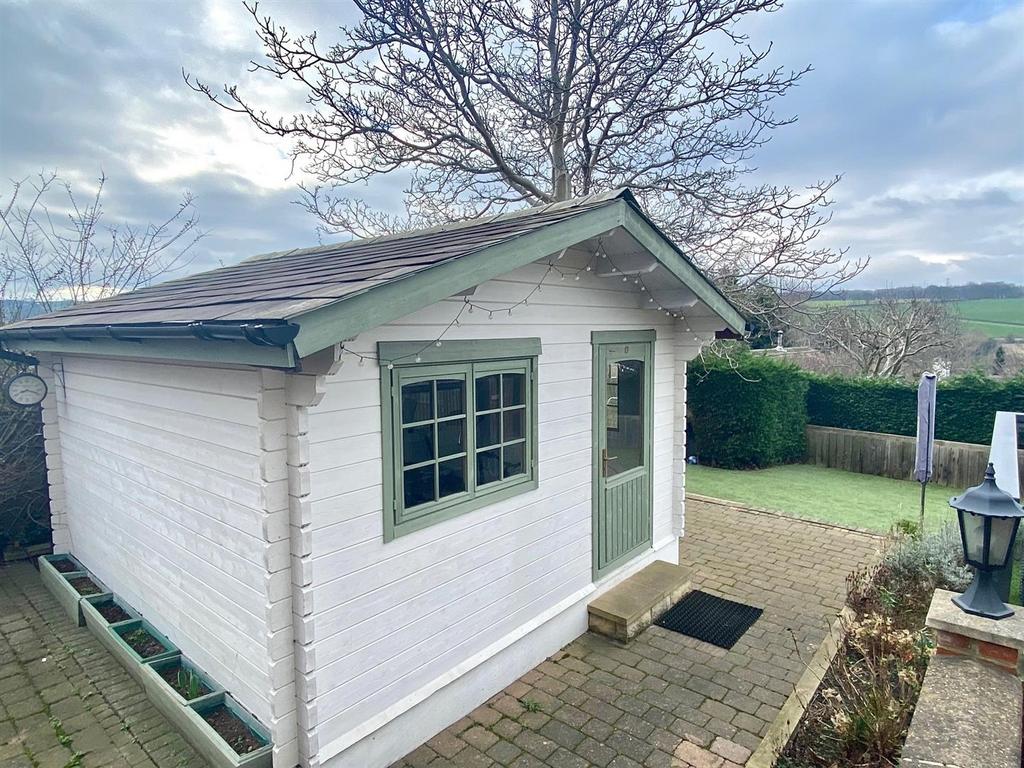 Stocks bank road 93 garden room.jpg